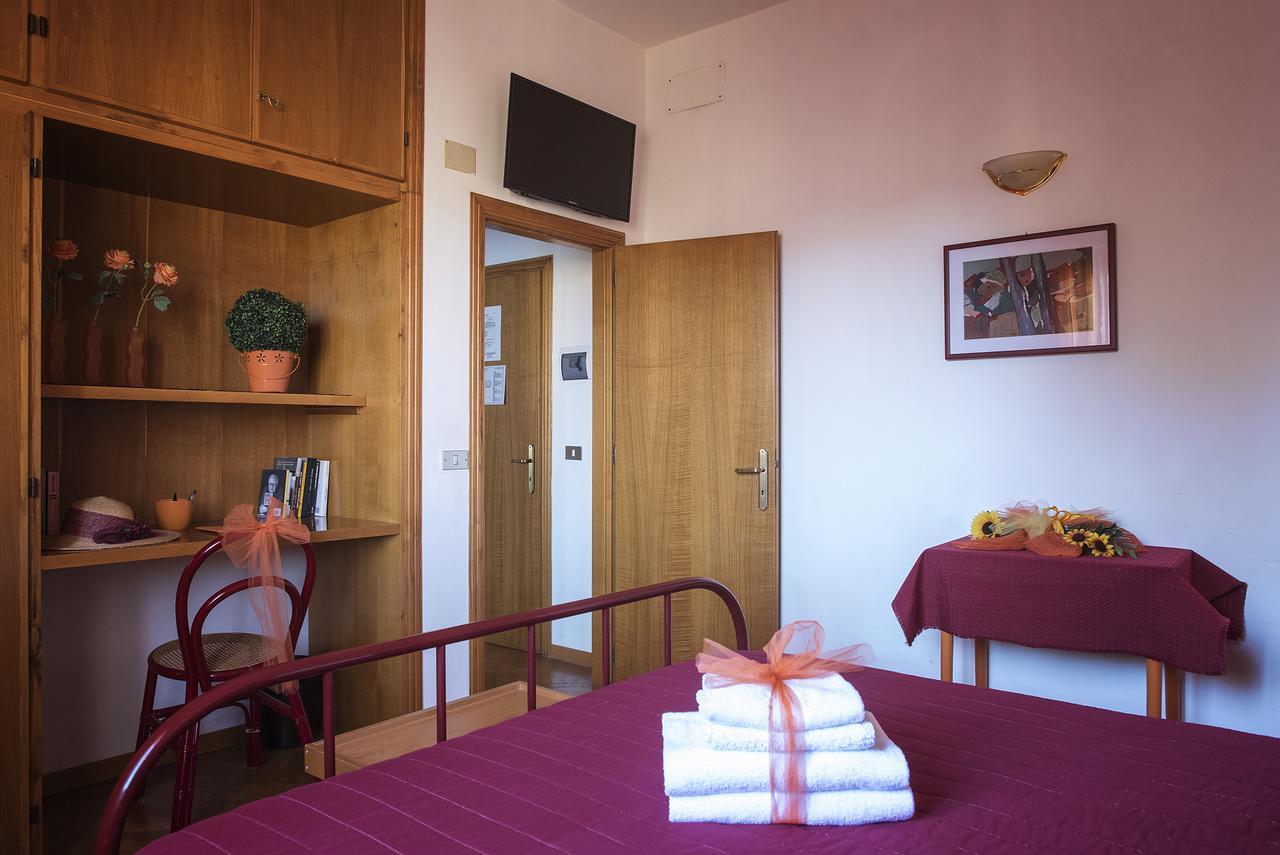 Albergo La Bussola Abbadia San Salvator Exterior photo